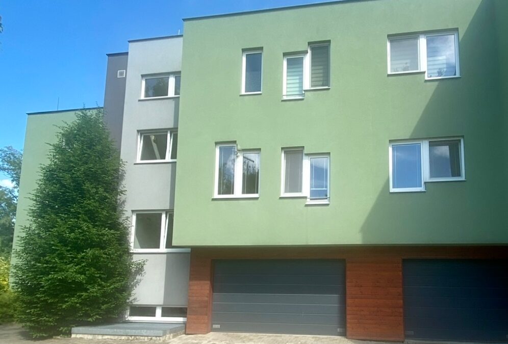 PRODEJ BYTU 2+KK – ŠTERNBERK, ULICE BABICKÁ